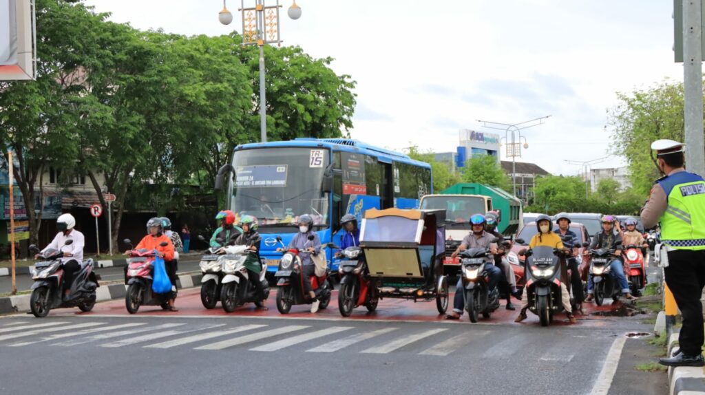 Ⓒ Hak cipta foto di atas dikembalikan sesungguhnya kepada pemilik foto