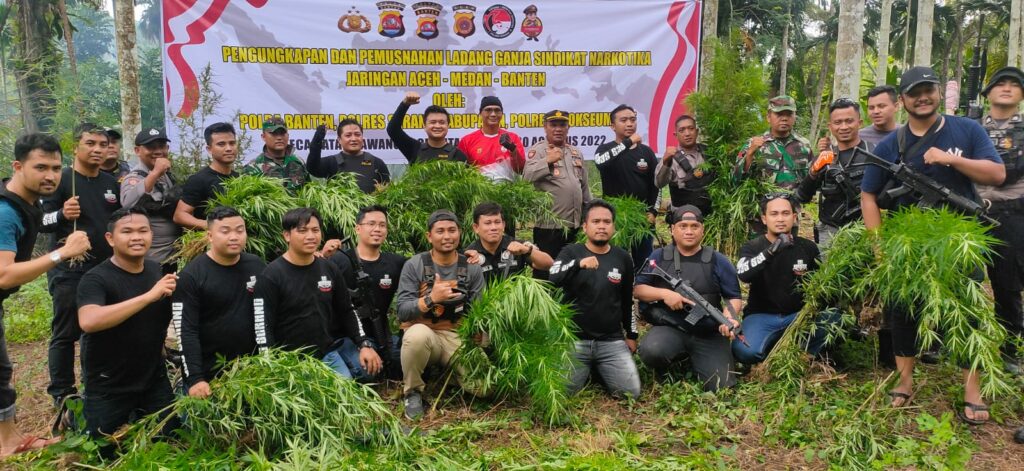 Ⓒ Hak cipta foto di atas dikembalikan sesungguhnya kepada pemilik foto