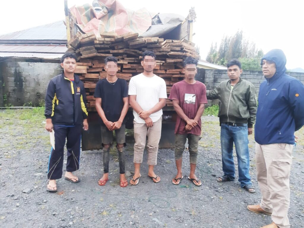 Ⓒ Hak cipta foto di atas dikembalikan sesungguhnya kepada pemilik foto