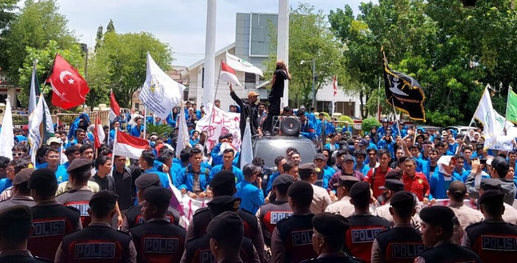 Ⓒ Hak cipta foto di atas dikembalikan sesungguhnya kepada pemilik foto