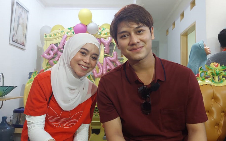 Lesti dan Rizky Billar. (Ari/tabloidbintang.com)