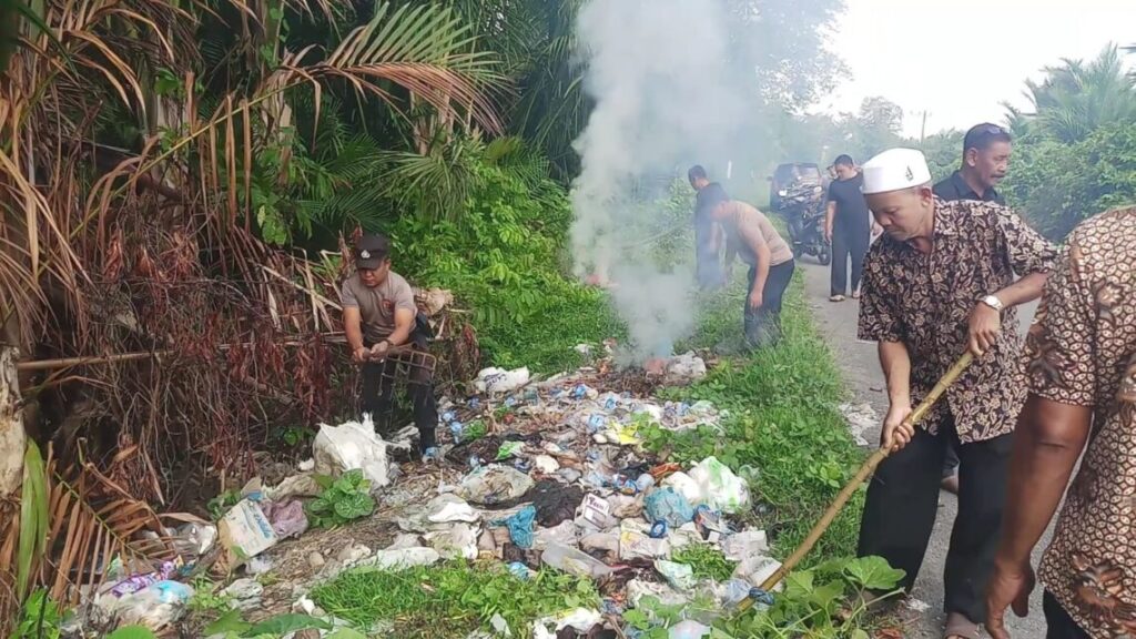 Ⓒ Hak cipta foto di atas dikembalikan sesungguhnya kepada pemilik foto