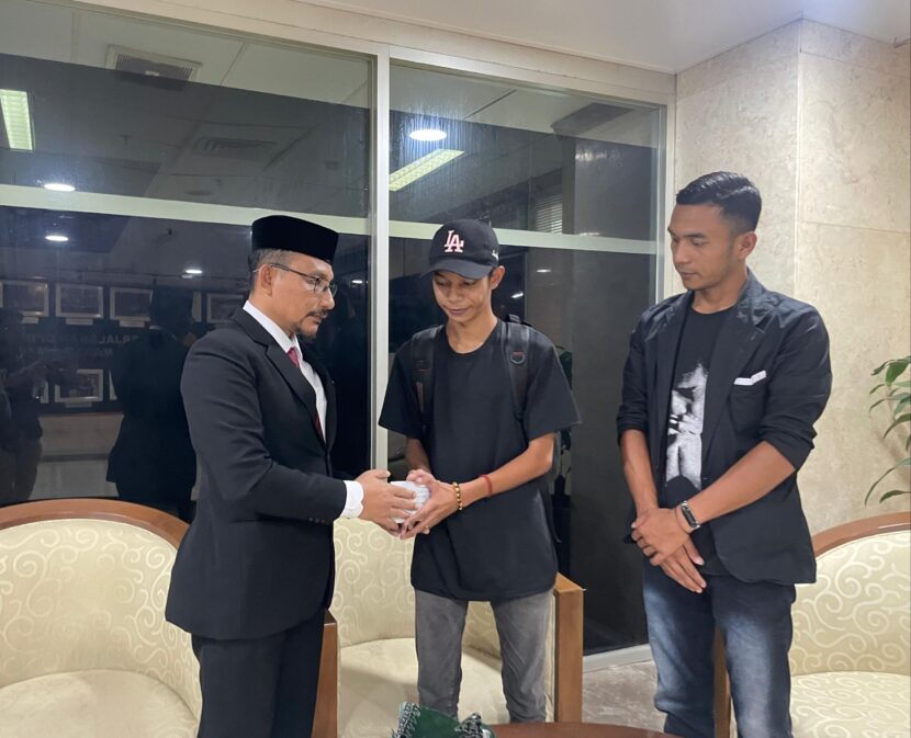 Ⓒ Hak cipta foto di atas dikembalikan sesungguhnya kepada pemilik foto