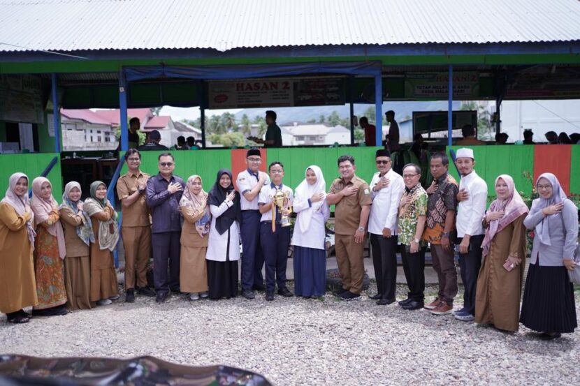 Ⓒ Hak cipta foto di atas dikembalikan sesungguhnya kepada pemilik foto