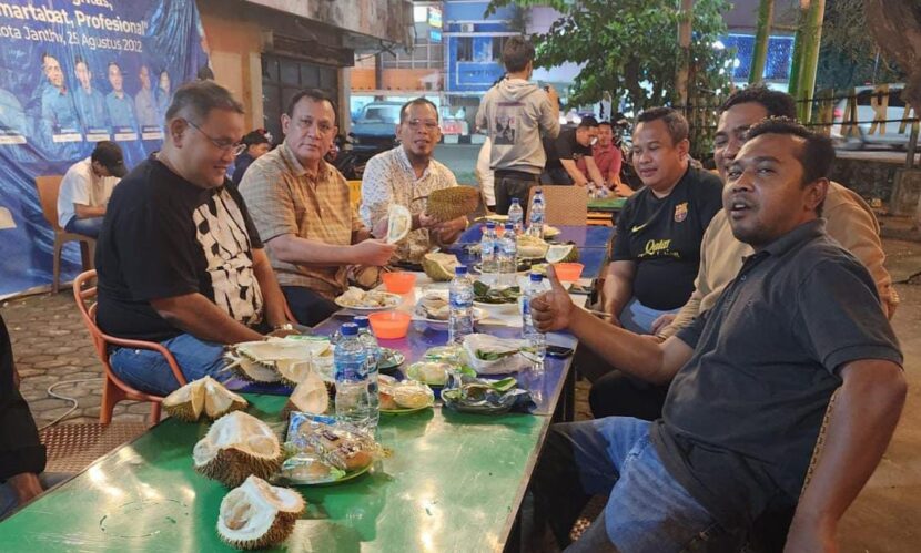 Ⓒ Hak cipta foto di atas dikembalikan sesungguhnya kepada pemilik foto