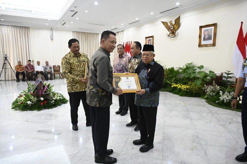 Ⓒ Hak cipta foto di atas dikembalikan sesungguhnya kepada pemilik foto