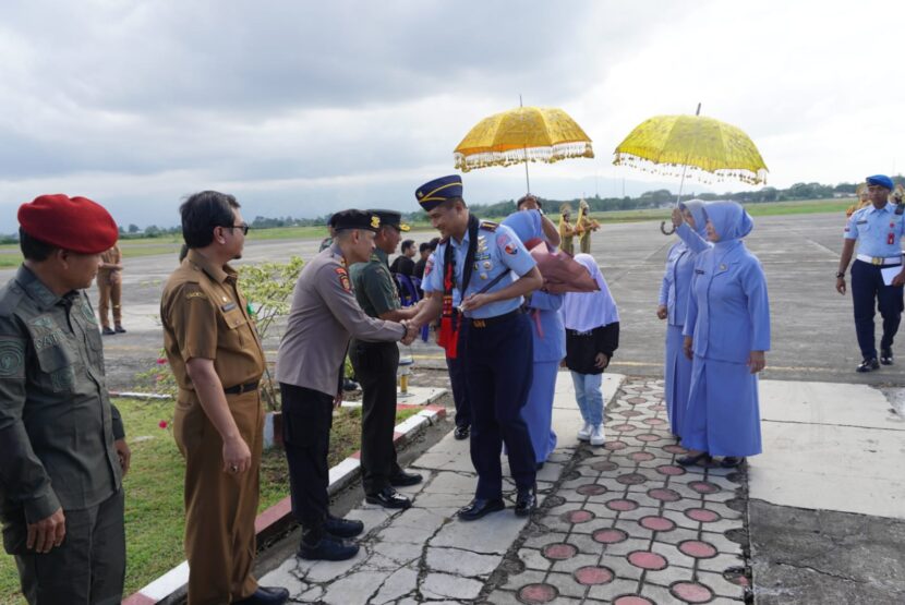 Ⓒ Hak cipta foto di atas dikembalikan sesungguhnya kepada pemilik foto