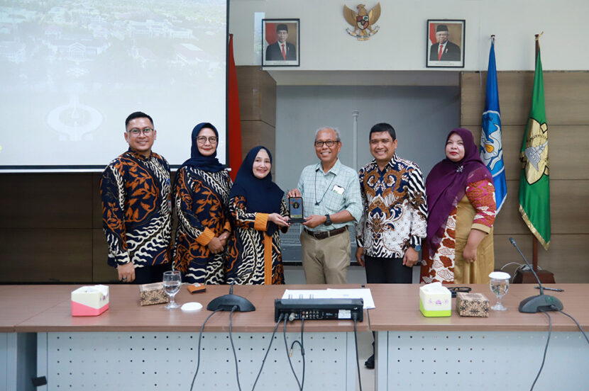 Ⓒ Hak cipta foto di atas dikembalikan sesungguhnya kepada pemilik foto