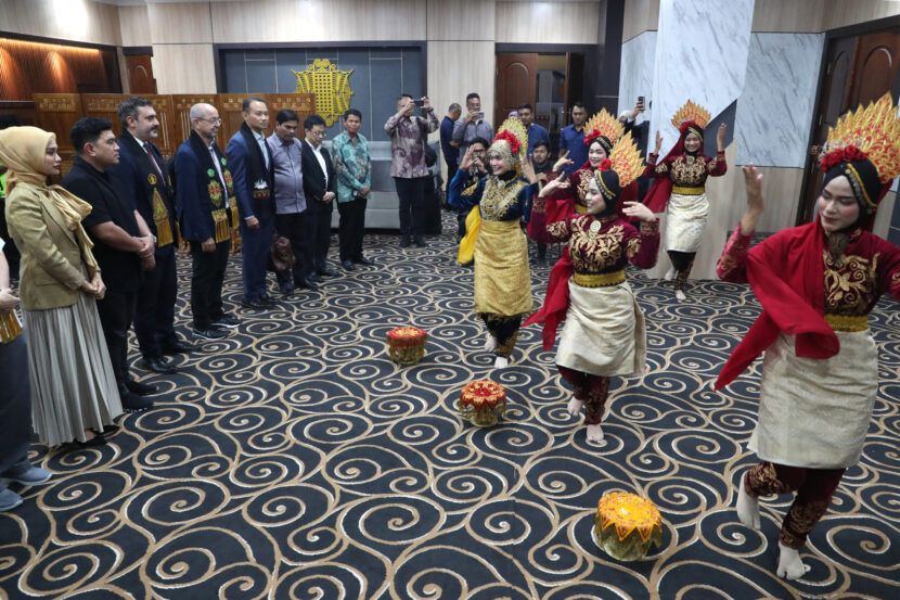 Ⓒ Hak cipta foto di atas dikembalikan sesungguhnya kepada pemilik foto